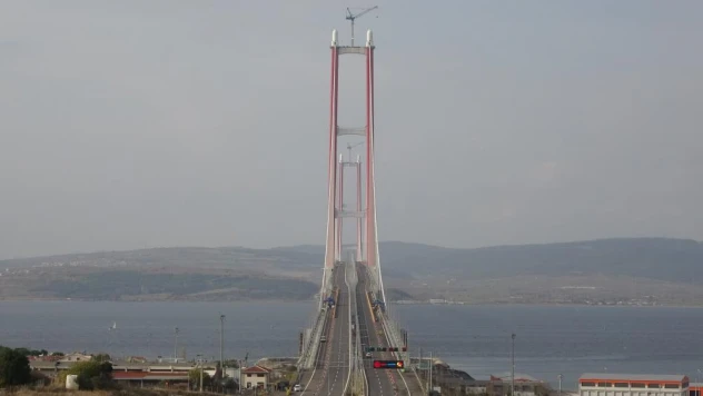 1915 Çanakkale Köprüsü 334 metre kule yüksekliğine ulaştı