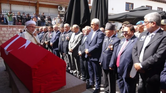 2 savaşa tanık oldu, Türkiye'nin en yaşlı gazisine son veda