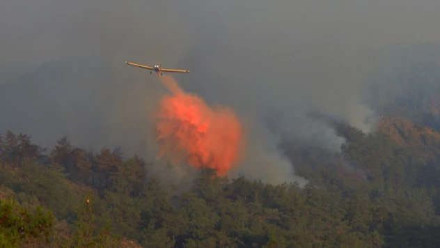 20 helikopter, 14 uçak ile müdahale başladı