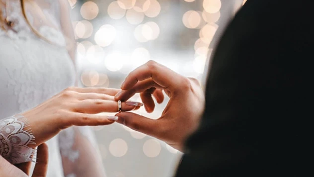 20 yıllık evlilik  imza benim değil gerekçesiyle iptal edildi