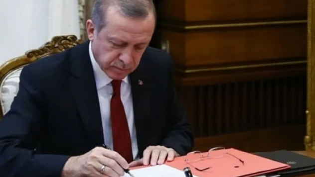 3 üniversiteye rektör atandı