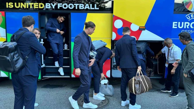 A Milli Futbol Takımı, Almanya'ya geldi
