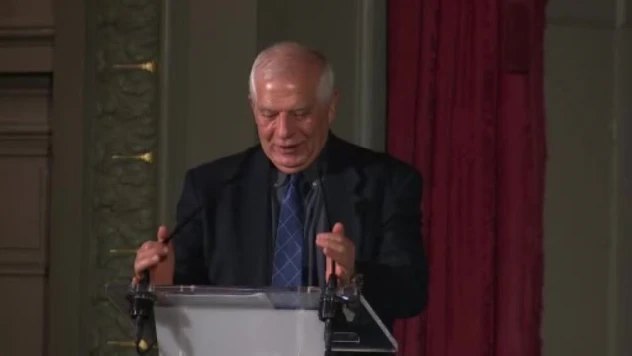 AB konferansında Türkiye'deki depremzedeler için saygı duruşu