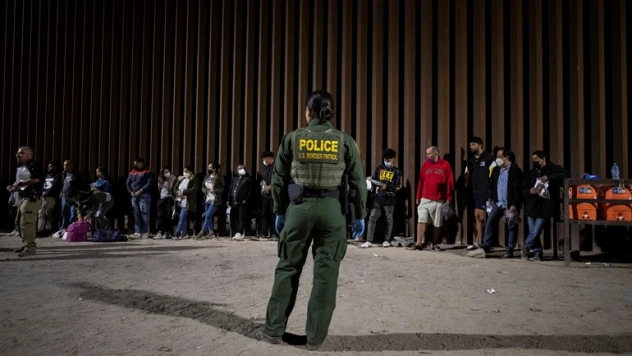 ABD'de göçmenlere uygulanan Meksika'da Kal programına son verildi