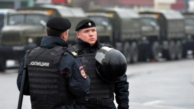 ABD'li diplomatlara casusluk yapmakla suçlanan Rus gözaltına alındı