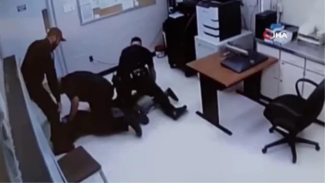 ABD polisinden hapishanedeki siyahi tutukluya şiddet