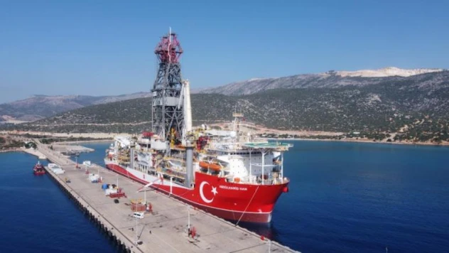 Abdülhamid Han gemisi Taşucu Limanı'na geri geldi