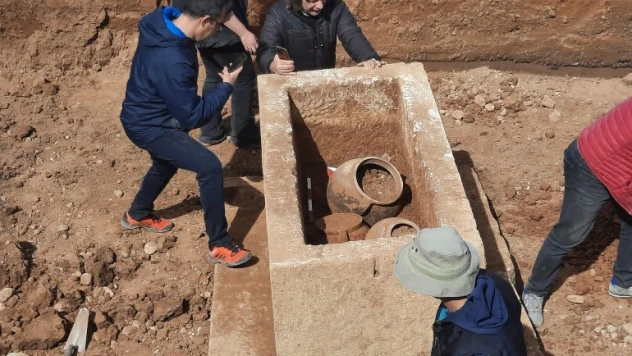 Afyonkarahisar'da bulunan Roma dönemine ait lahit olayında MİT yalanı