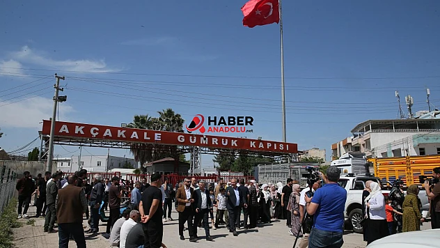 Akçakale Gümrük Kapısı'nda pasaportlu geçişler başladı