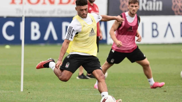 Alex Oxlade-Chamberlain, Beşiktaş'ta ilk antrenmanına çıktı