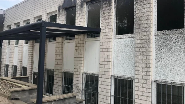 Almanya'da camiye boyalı saldırı