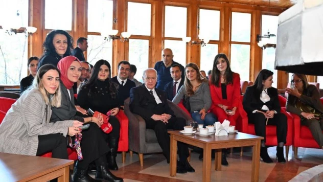 Altılı Masa 6 çarpı sıfır, eşittir sıfır