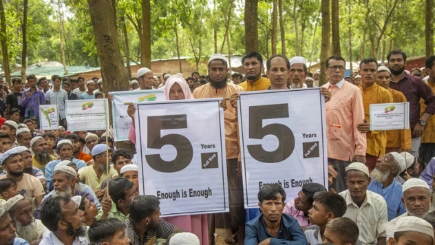 Arakanlı Müslümanlar'ın Myanmar'dan ayrılmasının üzerinden 5 yıl geçti