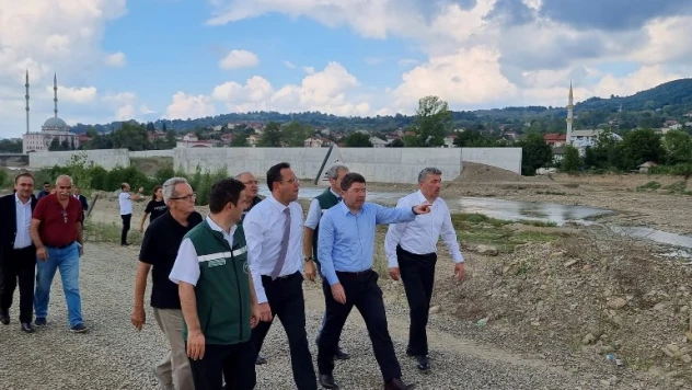 arım ve Orman Bakan Yardımcısı Ebubekir Gizligider: Dikkat edin bütün ekip sahada