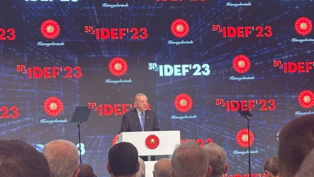 Askerimizin, polisimizin kullandığı temel silahları bile yurtdışından ithal eden bir Türkiye vardı. Tabanca ya, tabanca bile vermediler bize.