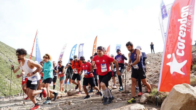 Avrupa'nın en yüksekte biten VK Yarışı Erciyes'te koşuldu