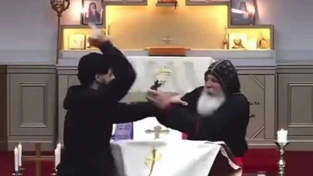 Avustralya'da ayin sırasında piskoposa bıçaklı saldırı: 4 yaralı