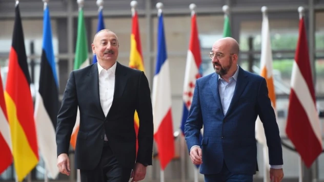 Azerbaycan Cumhurbaşkanı Aliyev, AB Konseyi Başkanı Charles Michel ile görüştü
