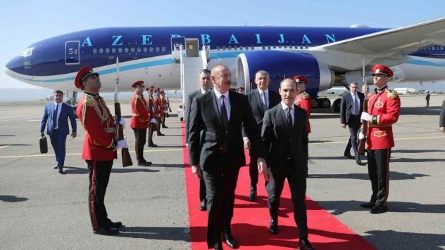 Azerbaycan Cumhurbaşkanı Aliyev Gürcistan'da
