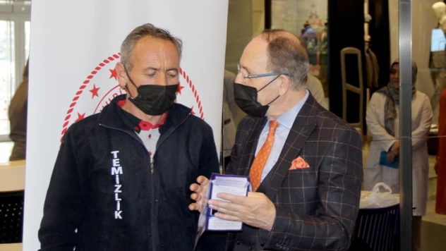 Bağırsak Kanseri Bilgilendirme Standı açıldı.