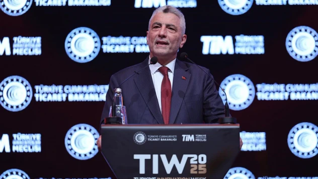 Bakan Bolat: İhracatta 390 Milyar Dolarla Tarihi Rekor