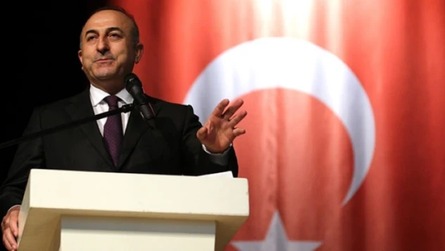 Bakan Çavuşoğlu, Karadağ Başbakanı Abazovic ile bir araya geldi