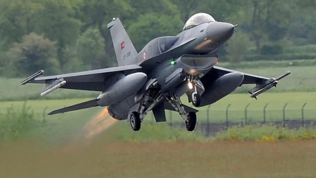 Bakan Çavuşoğlu'ndan F16 açıklaması