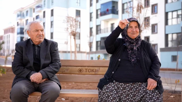 Bakan Kurum, Malatya'da tamamlanan konutları paylaştı 'Umutları Hiç Söndürmeyeceğiz'
