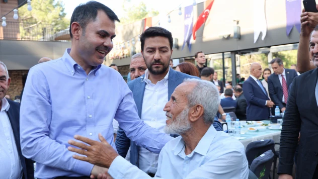 Bakan Kurum: 'Onlar Konuşuyor, Biz Eser Üretiyoruz'