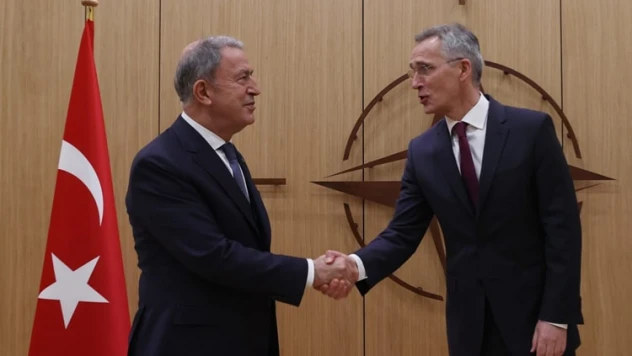 Bakanı Akar, NATO Karargahına geldi