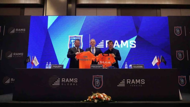 Başakşehir ile Rams Global arasında isim sponsorluğu imza töreni düzenlendi