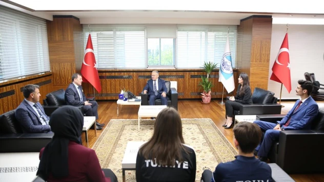 Başkan Büyükkılıç'a Gençlik Haftası ve Sosyal Güvenlik Haftası ziyaretleri