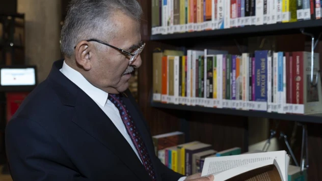 Başkan Büyükkılıç: 'Kütüphanelerimizi Kayseri'de geleceğe miras bırakıyoruz