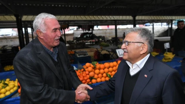 Başkan Büyükkılıç, Melikgazi ve Hacılar'da vatandaşla buluştu