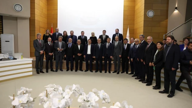 Başkan Büyükkılıç'tan gençlik vurgusu
