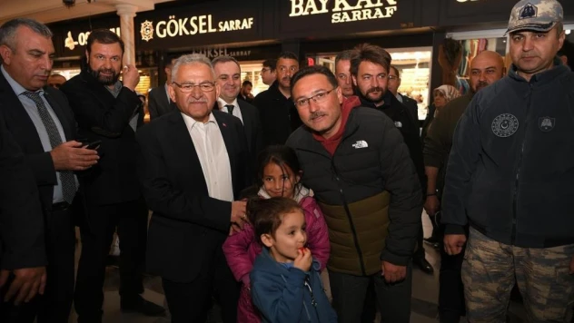 Başkan Büyükkılıç, Vali Çiçek ile birlikte esnaf ziyaretinde