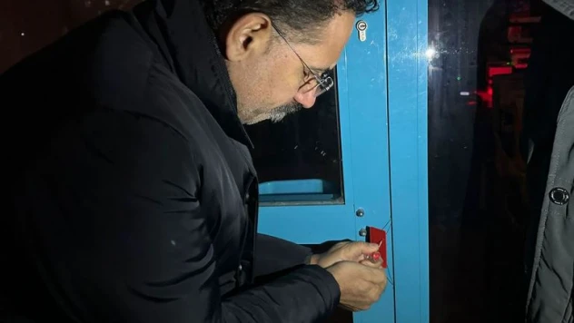 Başkan Sayan'ın kapatma kararının ardından zincir marketler fiyat düşürdü