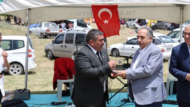 Başkan Yalçın Başakpınarlılarla Çalıçukurda buluştu