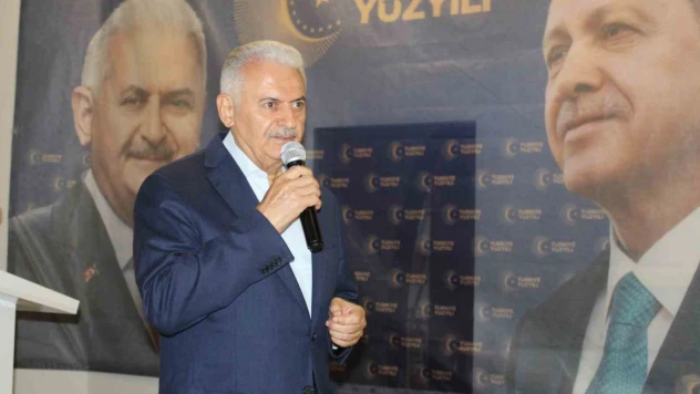 Binali Yıldırım: '1 milyon mülteci gidecek noktaya geldi'