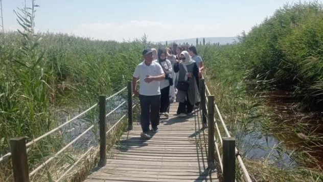 Bosnalı öğrenciler Sultan Sazlığı Milli Parkı'nı gezdi