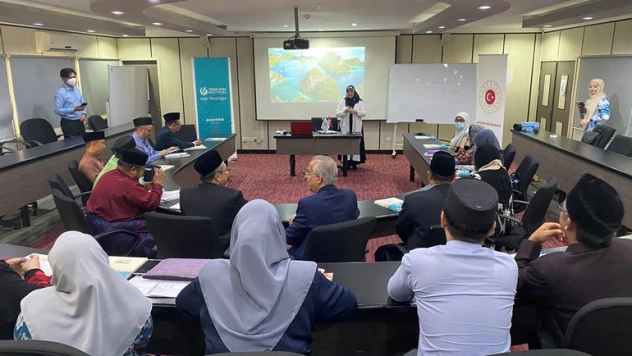 Brunei'de bilim dili Türkçe oluyor