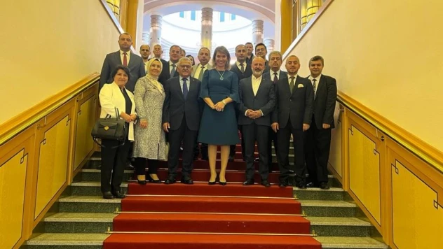 Büyükkılıç başkanlığındaki Kayseri heyeti Macaristan'da