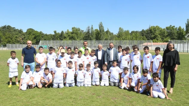 Büyükkılıç, Spor A.Ş. Yaz spor Okulları'nda miniklerle buluştu
