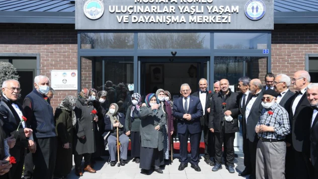 Büyükkılıç, ulu çınarlar ile konser ve tiyatro gösterinde kucaklaşacak