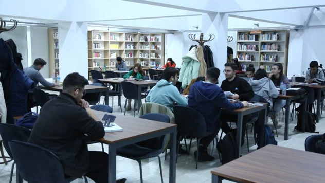 Büyükşehir Erkilet Kütüphanesi, gençlerin ve çocukların ilgi odağı oldu