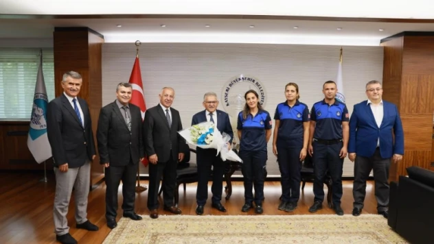 Büyükşehir zabıtasından Başkan Büyükkılıç'a 196. yıl dönümü ziyareti