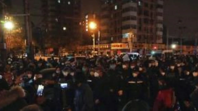 Çin'deki protestolarda gözaltına alınan gazeteci serbest bırakıldı