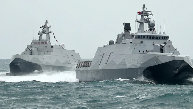 Çin, Tayvan Boğazı'nda yeniden tatbikata başladı