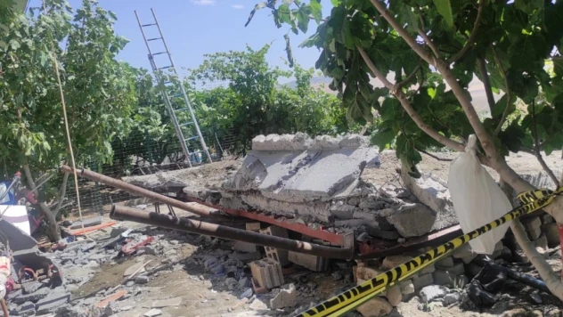 Çöken balkonda can kaybı 4'e yükseldi