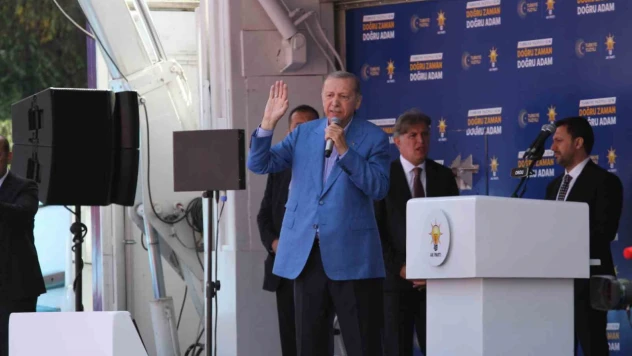 Yüzlerce milyar dolar değerinde doğal gaz, onlarca milyar dolar değerinde petrol buluyoruz, bunlar karalar bağlıyor